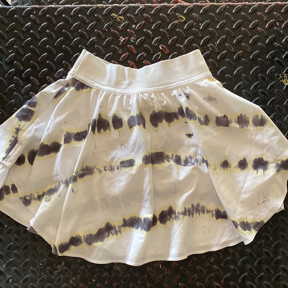 lululemon court rival skirt size 0